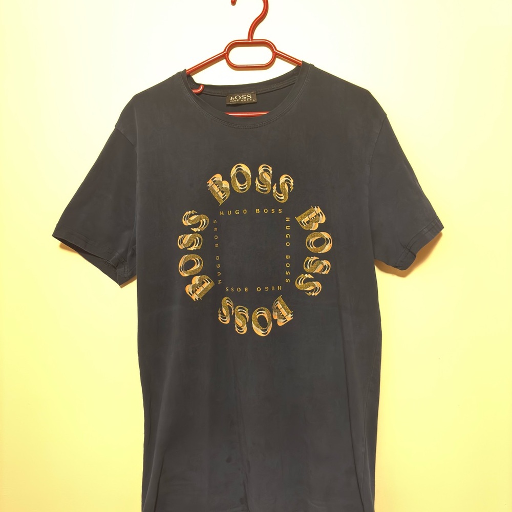 Hugo Boss Navy Blue and Gold Short Sleeve Tee
